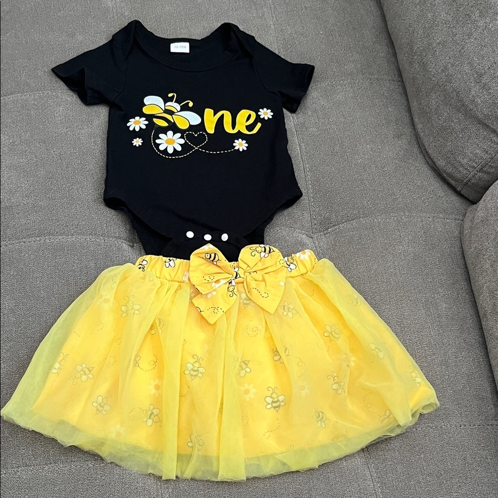 Black and Yellow Bee Themed Baby Outfit